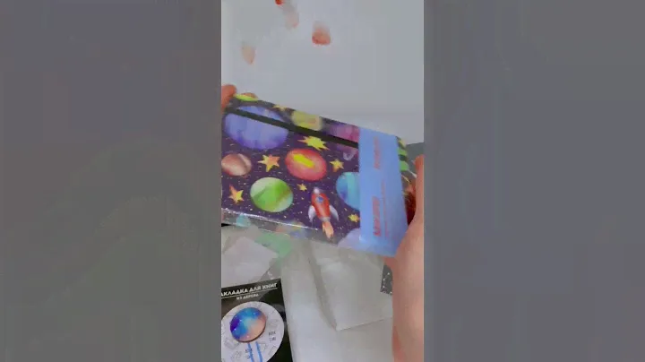 распаковка космического набора от MILOTA BOX