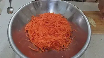 САМЫЙ ПРОСТОЙ САЛАТ ИЗ МОРКОВИ/THE EASIEST CARROT SALAD